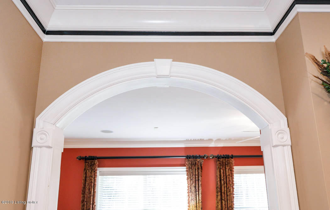 10704 Riva Road Louisville, KY 40223 - Photo 20 of 67 2510E0C0-30FC-4C0F-B727-57991FB0CFB8