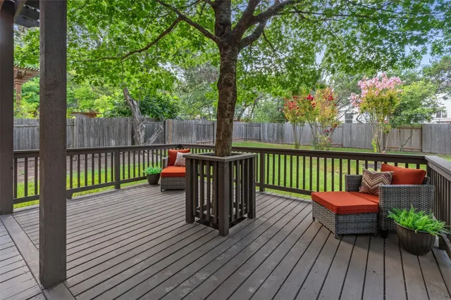 a outdoor view with a sitting space