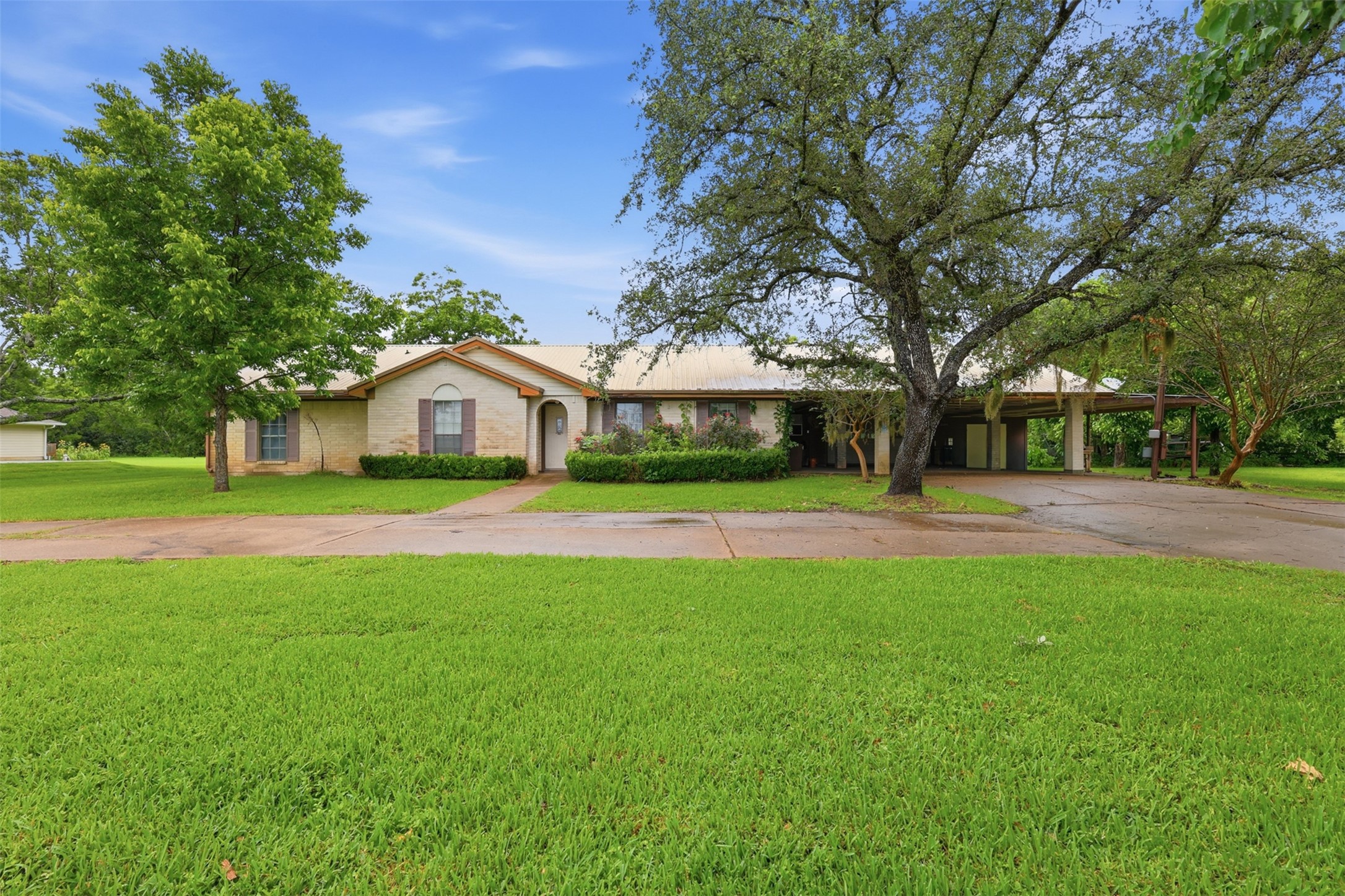 7611 King Street Manvel, TX 77578 - Photo 2 of 30
