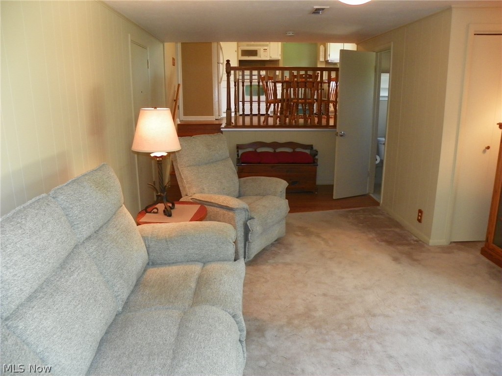 6447 Hamden Road Parma Heights, OH 44130 - Photo 15 of 37