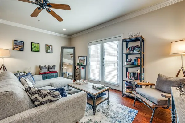 $1,900 | 3102 Kings Road, Unit 3103, Dallas, TX 75219