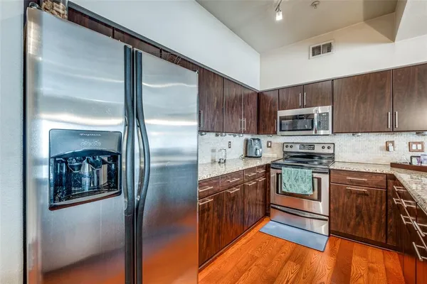 $1,900 | 3102 Kings Road, Unit 3103, Dallas, TX 75219