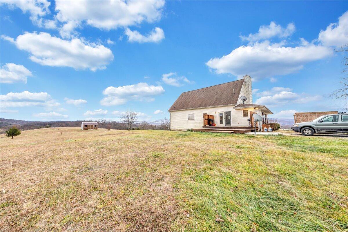 4809 Frontage Road Buchanan, VA 24066 - Photo 29 of 44 35-MIB09657