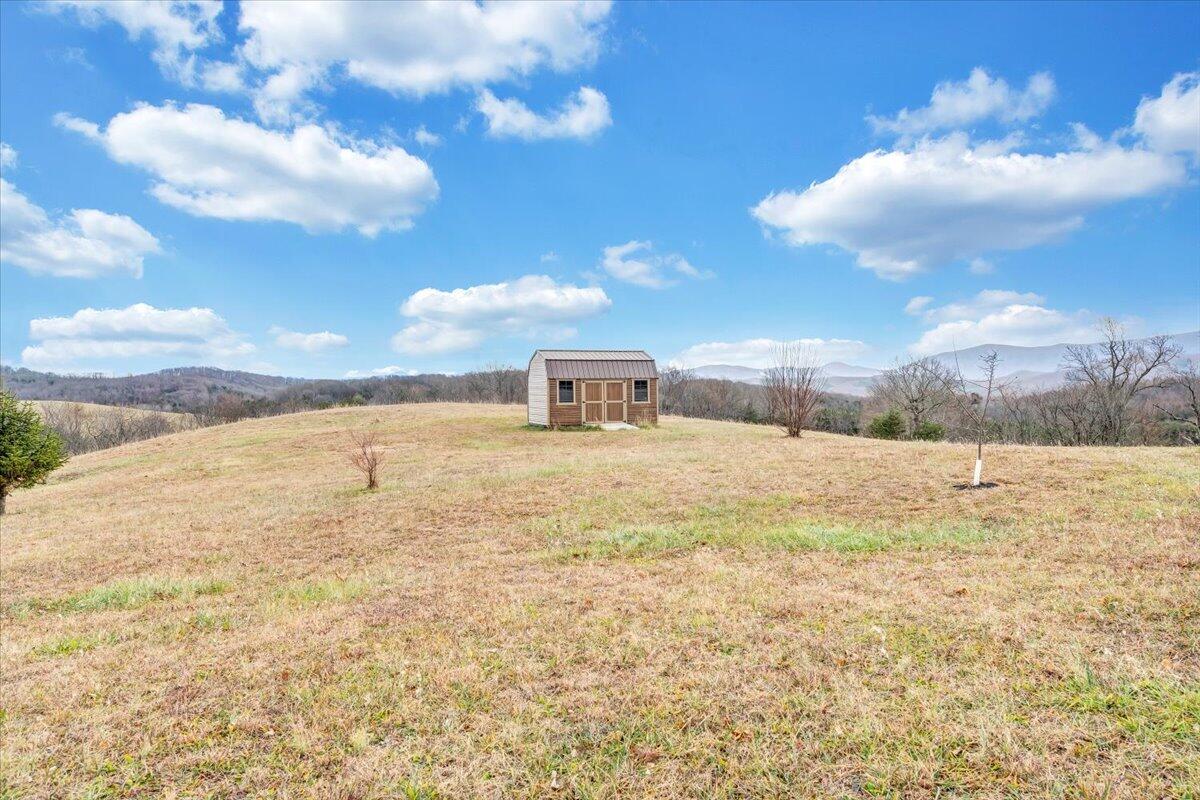 4809 Frontage Road Buchanan, VA 24066 - Photo 33 of 44 39-MIB09672