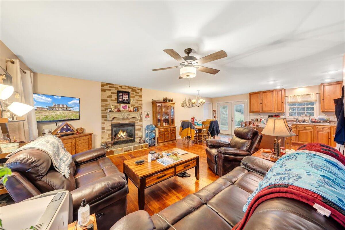 4809 Frontage Road Buchanan, VA 24066 - Photo 44 of 44 17-MIB09603