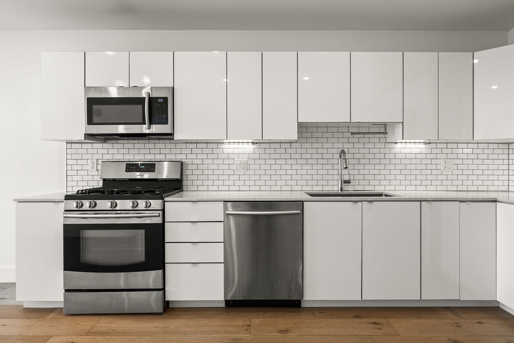250 Meridian Street, Unit 306 Boston, MA 02128 - Photo 5 of 27