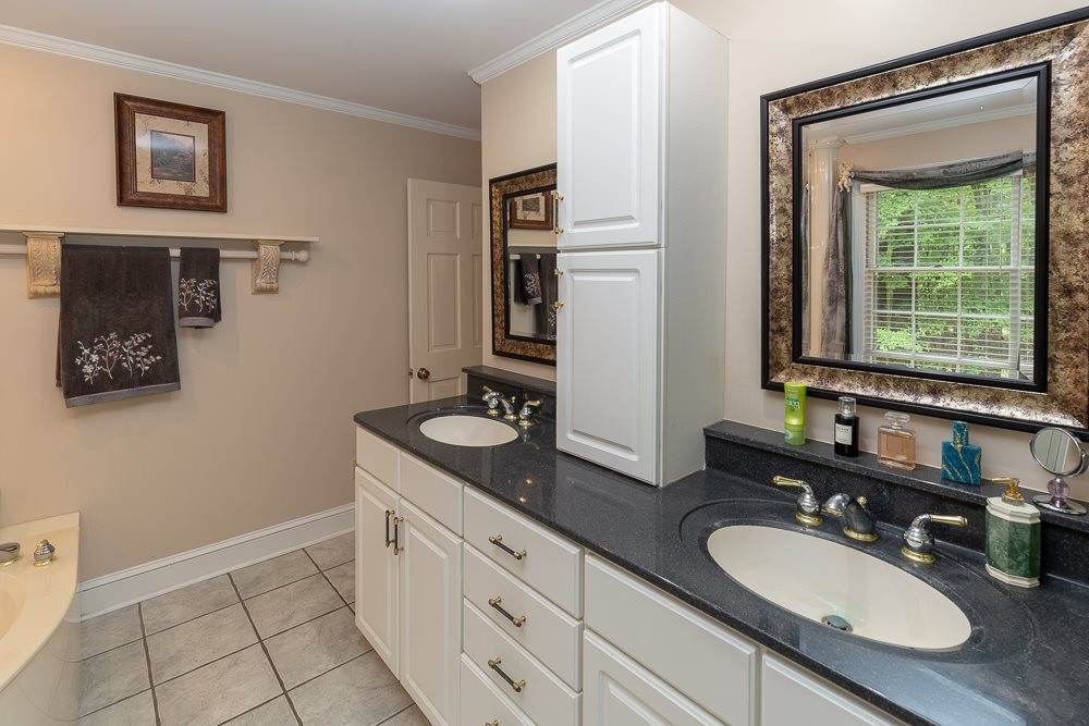 2400 Sunnystone Way Raleigh, NC 27613 - Photo 21 of 29 Photo 21