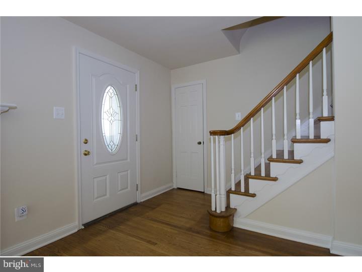 688 Andrew Road Springfield, PA 19064 - Photo 5 of 23