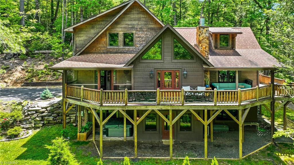 1625 Staghorn Road Purlear, NC 28665 - Photo 1 of 50