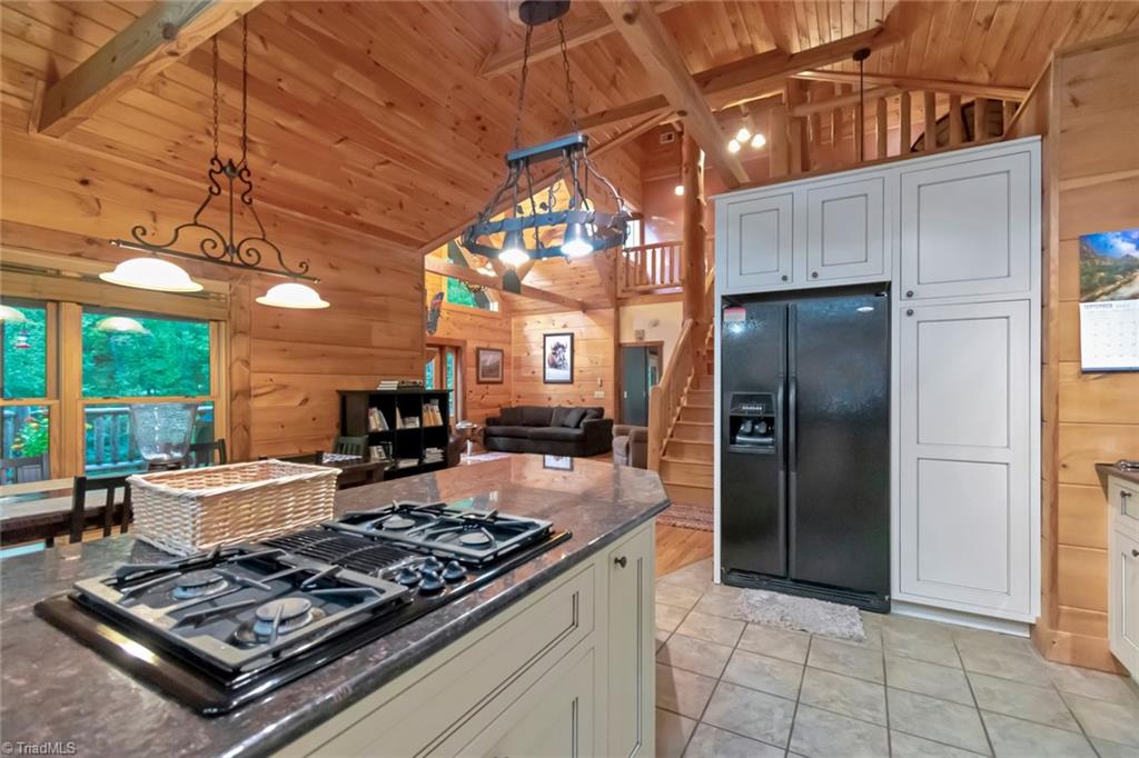 1625 Staghorn Road Purlear, NC 28665 - Photo 14 of 50