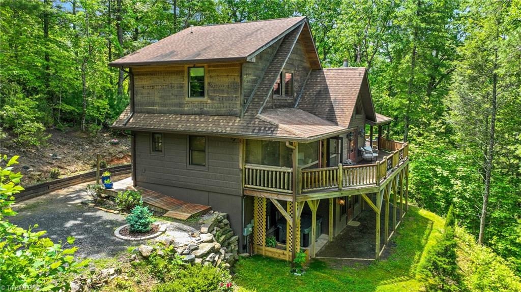 1625 Staghorn Road Purlear, NC 28665 - Photo 4 of 50
