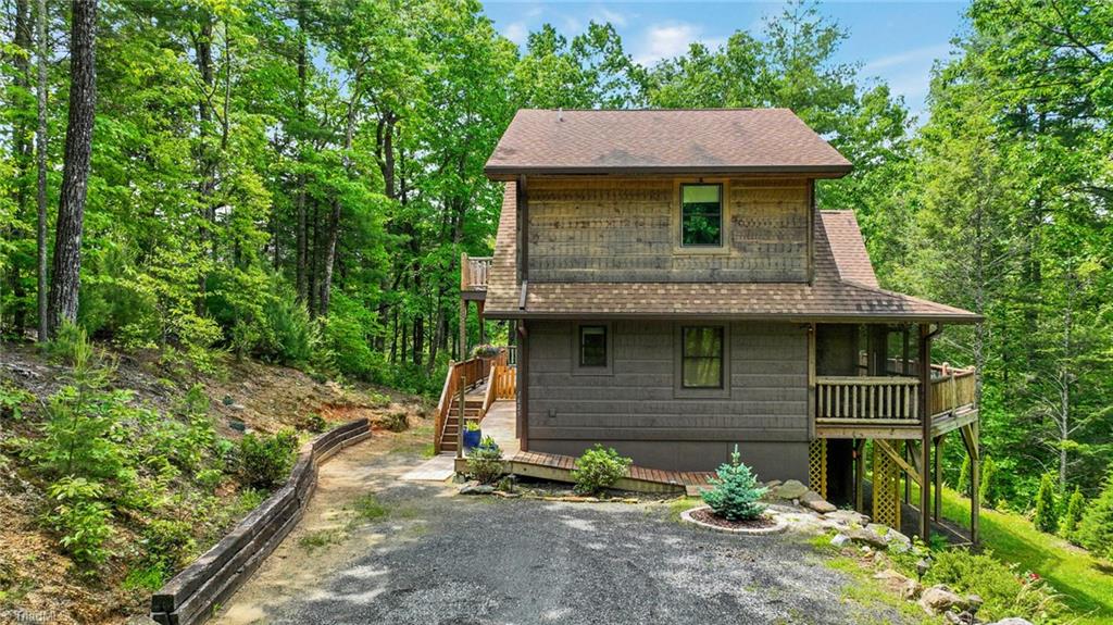 1625 Staghorn Road Purlear, NC 28665 - Photo 5 of 50