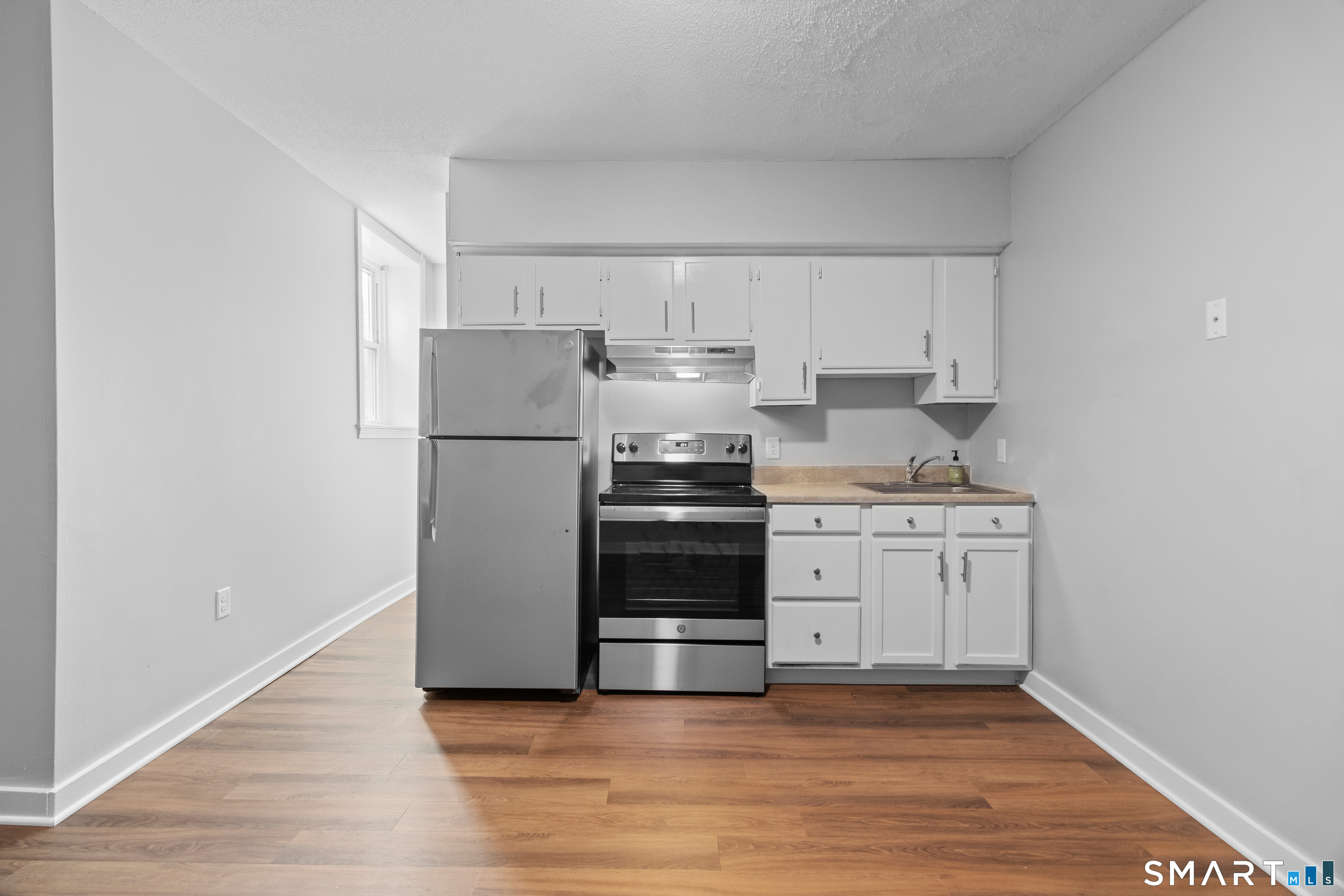 36 Main Street, Unit H Thomaston, CT 06787 - Photo 11 of 18