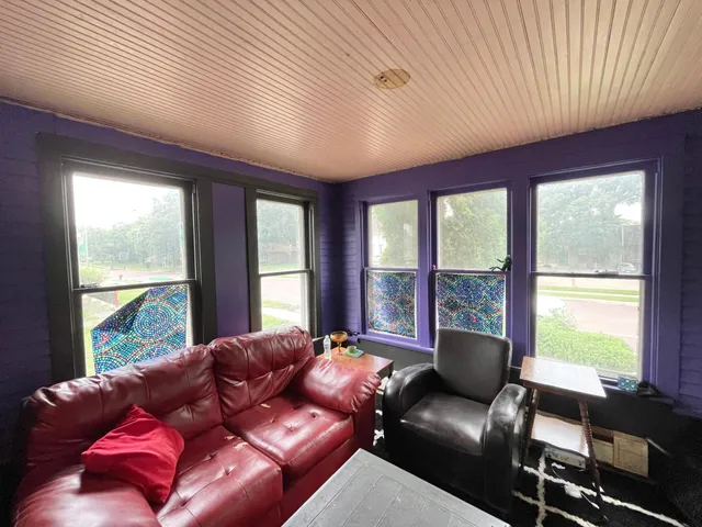 $179,500 | 407 South Minnesota Street, Redwood Falls, MN 56283