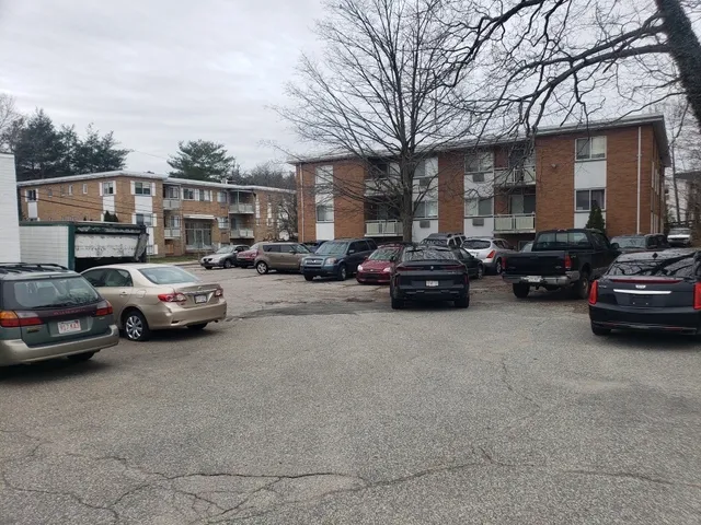 $75 | 4959 Washington Street, Boston, MA 02132