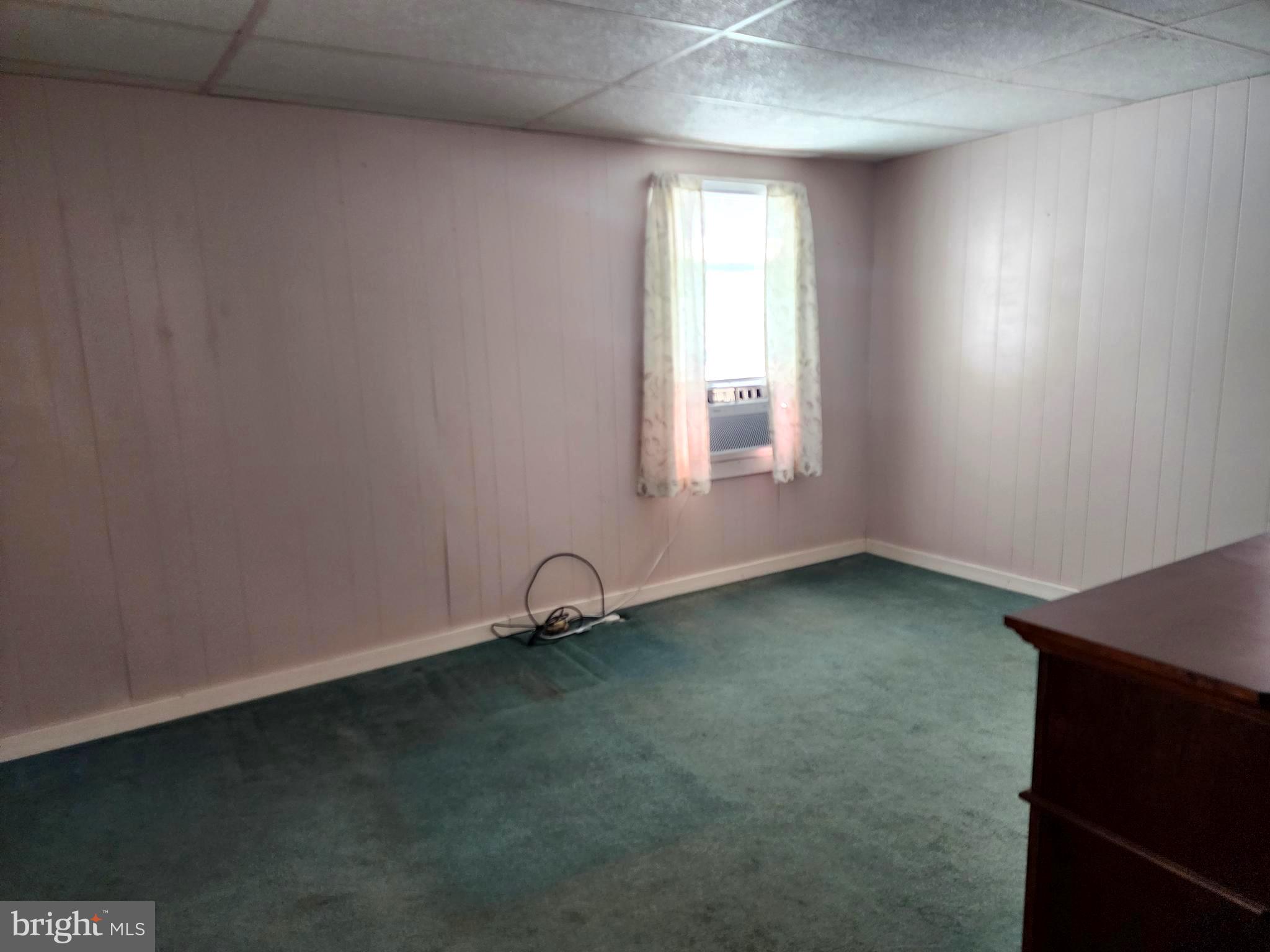 14403 Ellerslie Road Ellerslie, MD 21529 - Photo 16 of 34 an empty room with a window