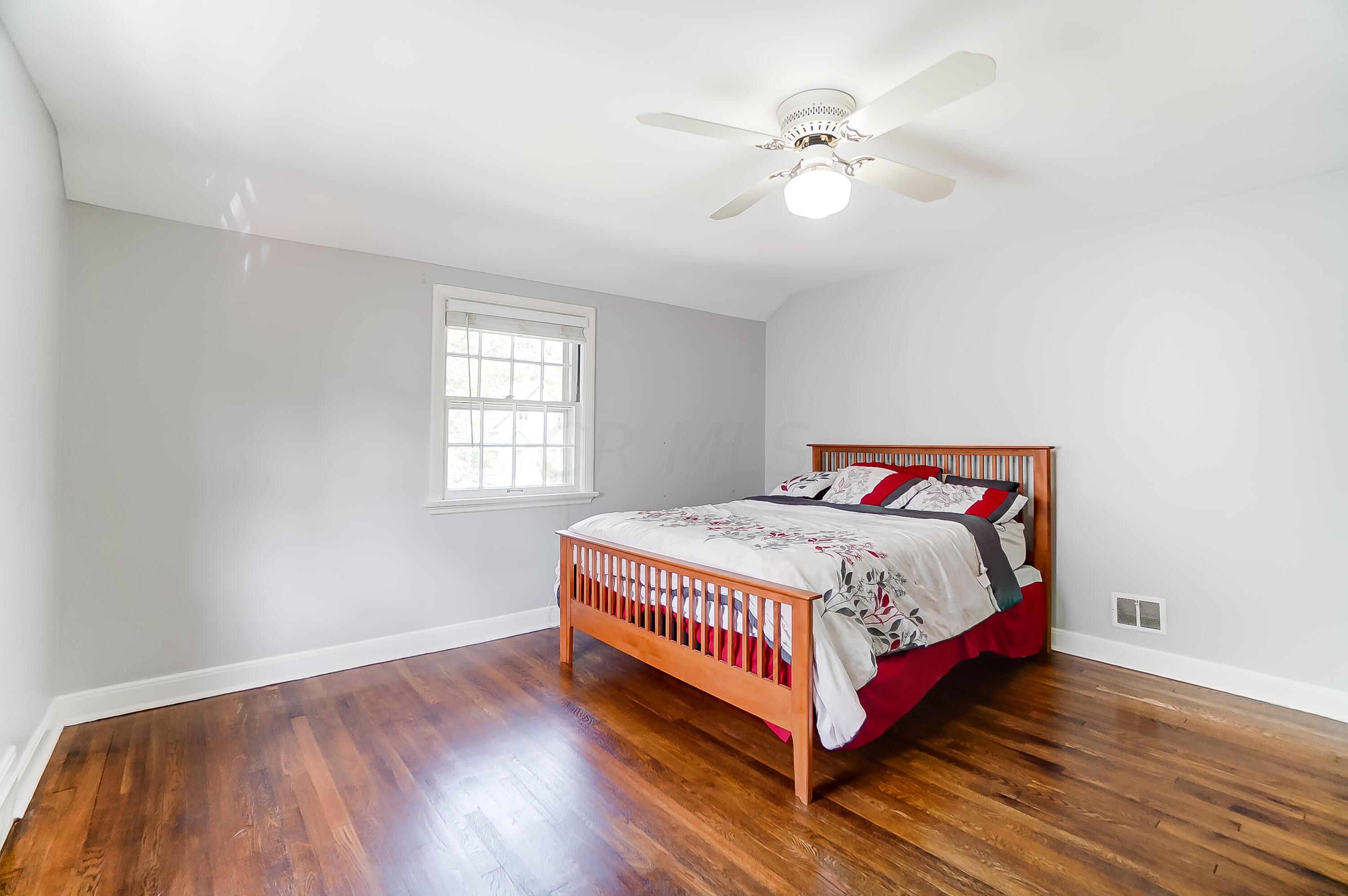 111 Aldrich Road Columbus, OH 43214 - Photo 29 of 54 030