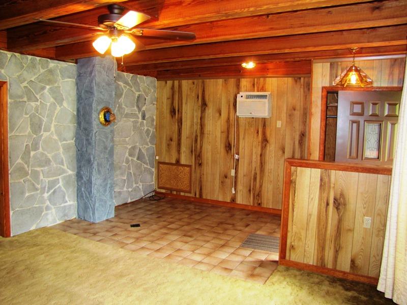 1135 Green Valley Road Peterstown, WV 24963 - Photo 6 of 46 Gallery Image 6