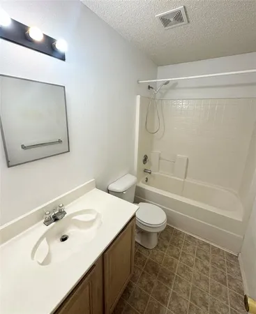 $1,950 | 1728 Chesterwood Drive, Rockwall, TX 75032