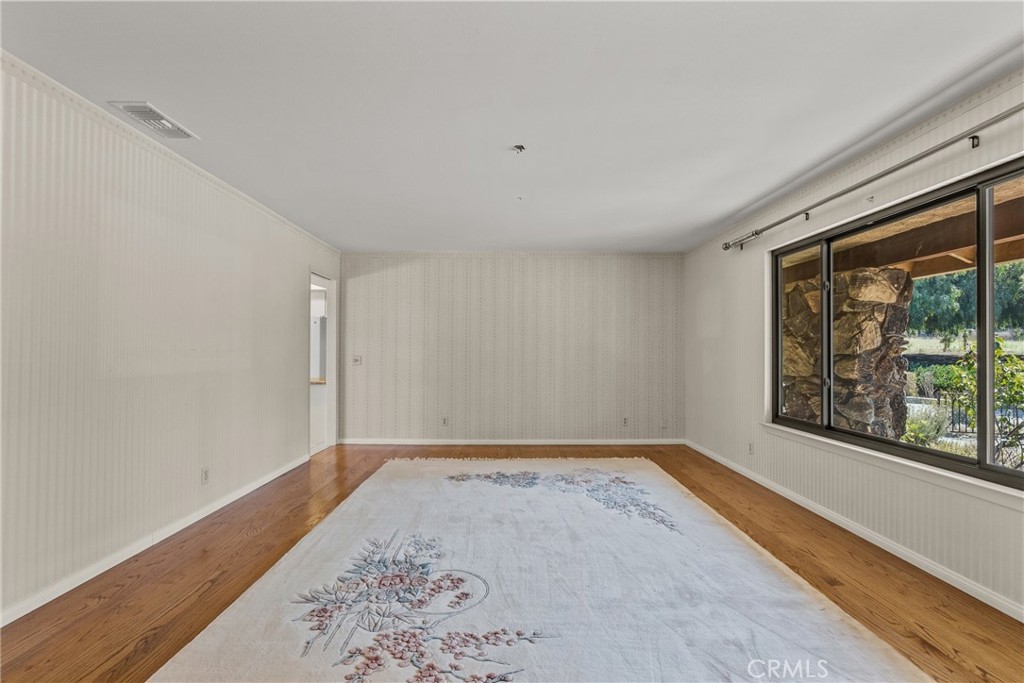 2425 Duval Road Camarillo, CA 93012 - Photo 13 of 45