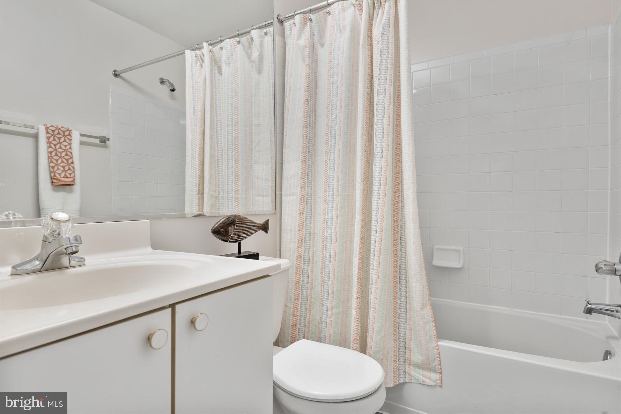 1280 Vintage Place Reston, VA 20194 - Photo 16 of 32