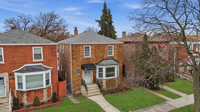 $279,900 | 10111 South Eberhart Avenue, Chicago, IL 60628