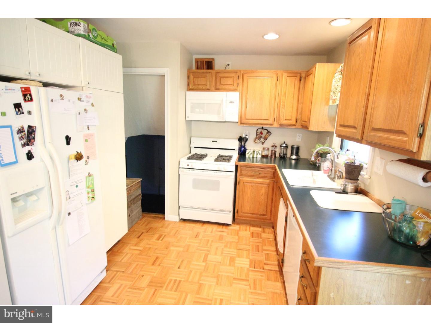 1353 Greenleaf Road Wilmington, DE 19805 - Photo 4 of 13 Gallery Image 4