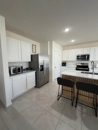$2,500 | 750 Auburn Grv Court, Auburndale, FL 33823