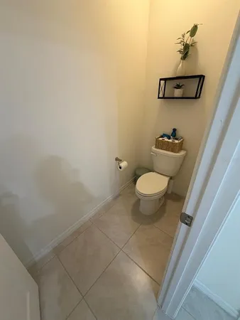 $2,500 | 750 Auburn Grv Court, Auburndale, FL 33823