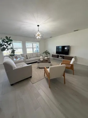 $2,500 | 750 Auburn Grv Court, Auburndale, FL 33823