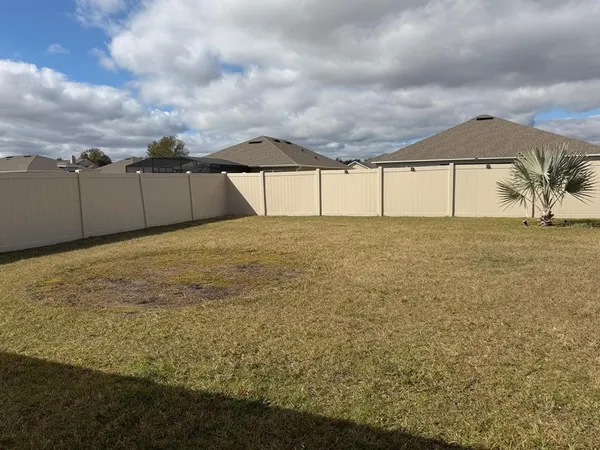 $2,500 | 750 Auburn Grv Court, Auburndale, FL 33823