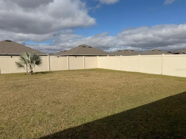 $2,500 | 750 Auburn Grv Court, Auburndale, FL 33823