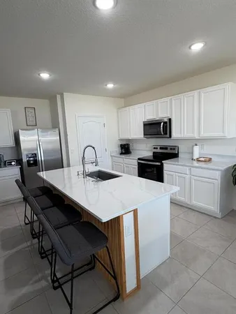 $2,500 | 750 Auburn Grv Court, Auburndale, FL 33823