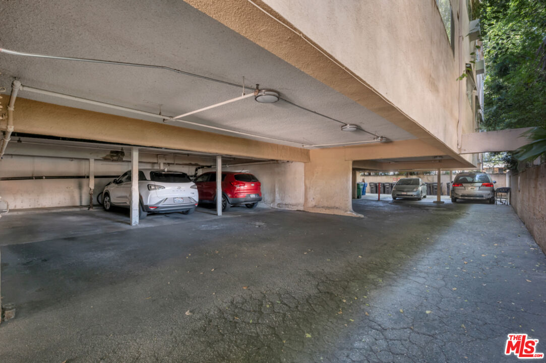 729 Raleigh Street Glendale, CA 91205 - Photo 12 of 15