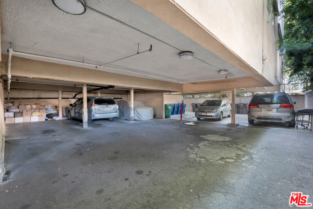 729 Raleigh Street Glendale, CA 91205 - Photo 13 of 15