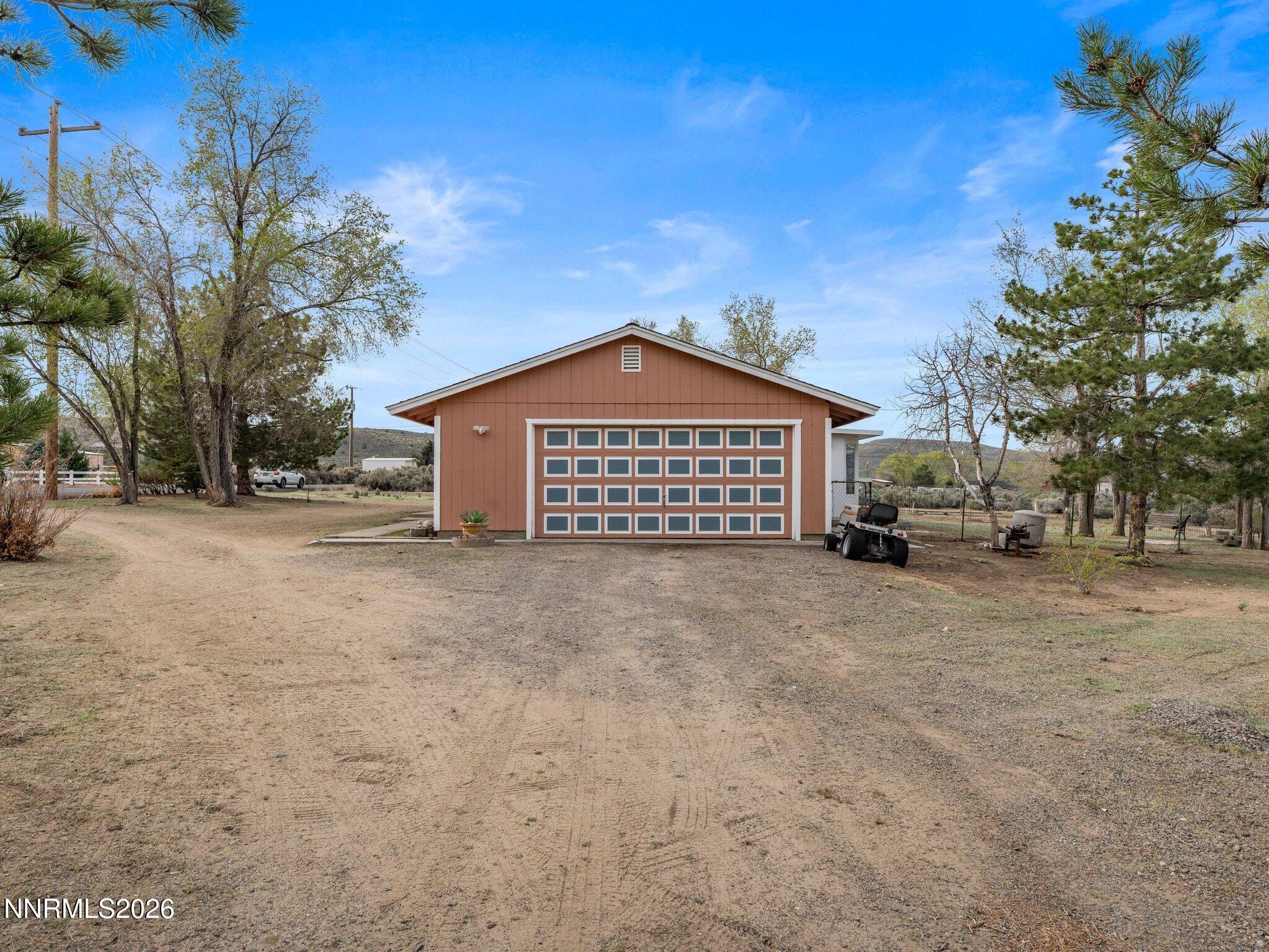 10675 Deodar Way-105