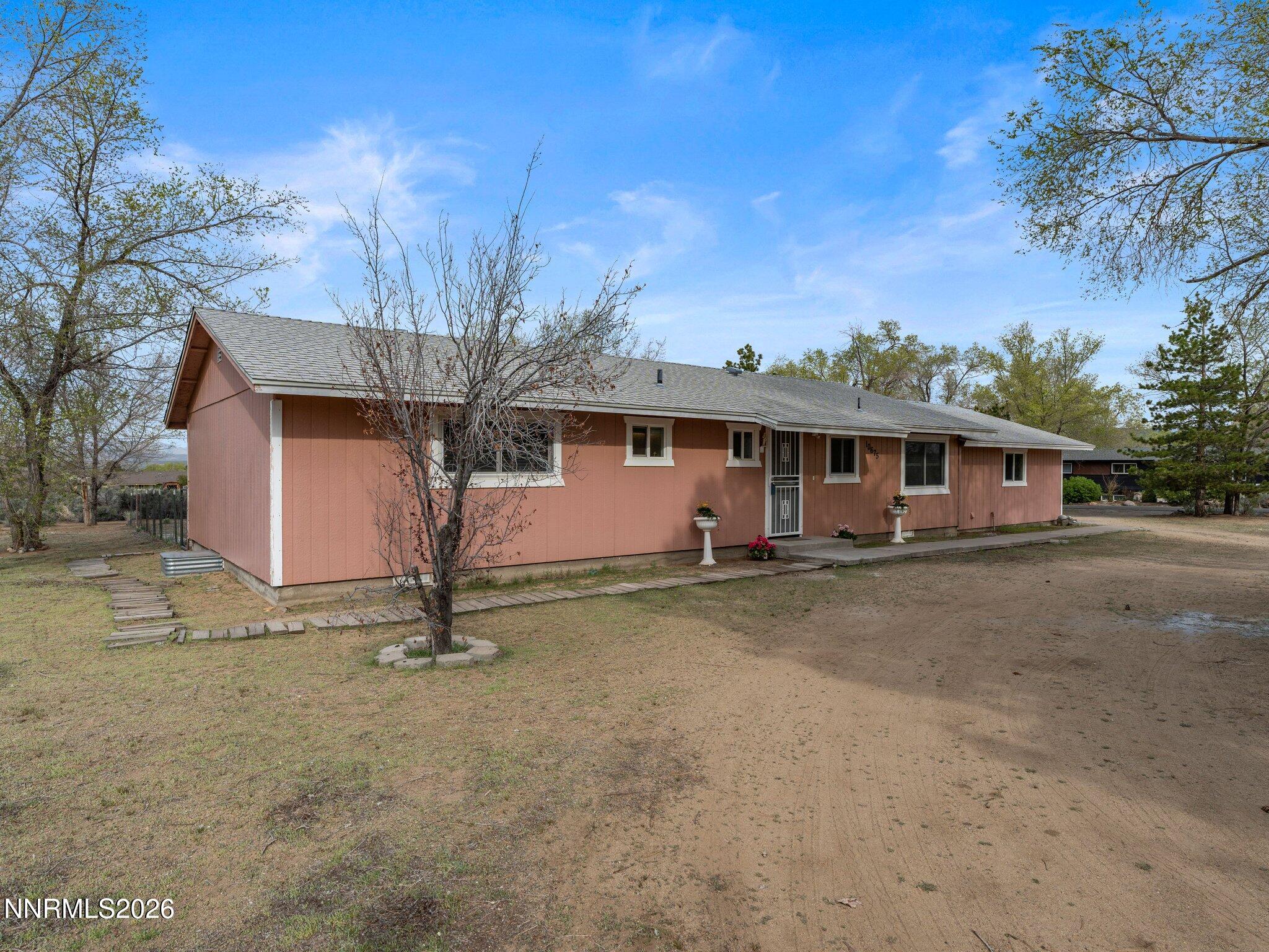 10675 Deodar Way-106