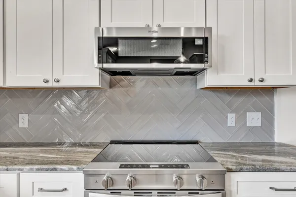 $630,000 | 4925 Grape Tree Lane, Roanoke, VA 24018