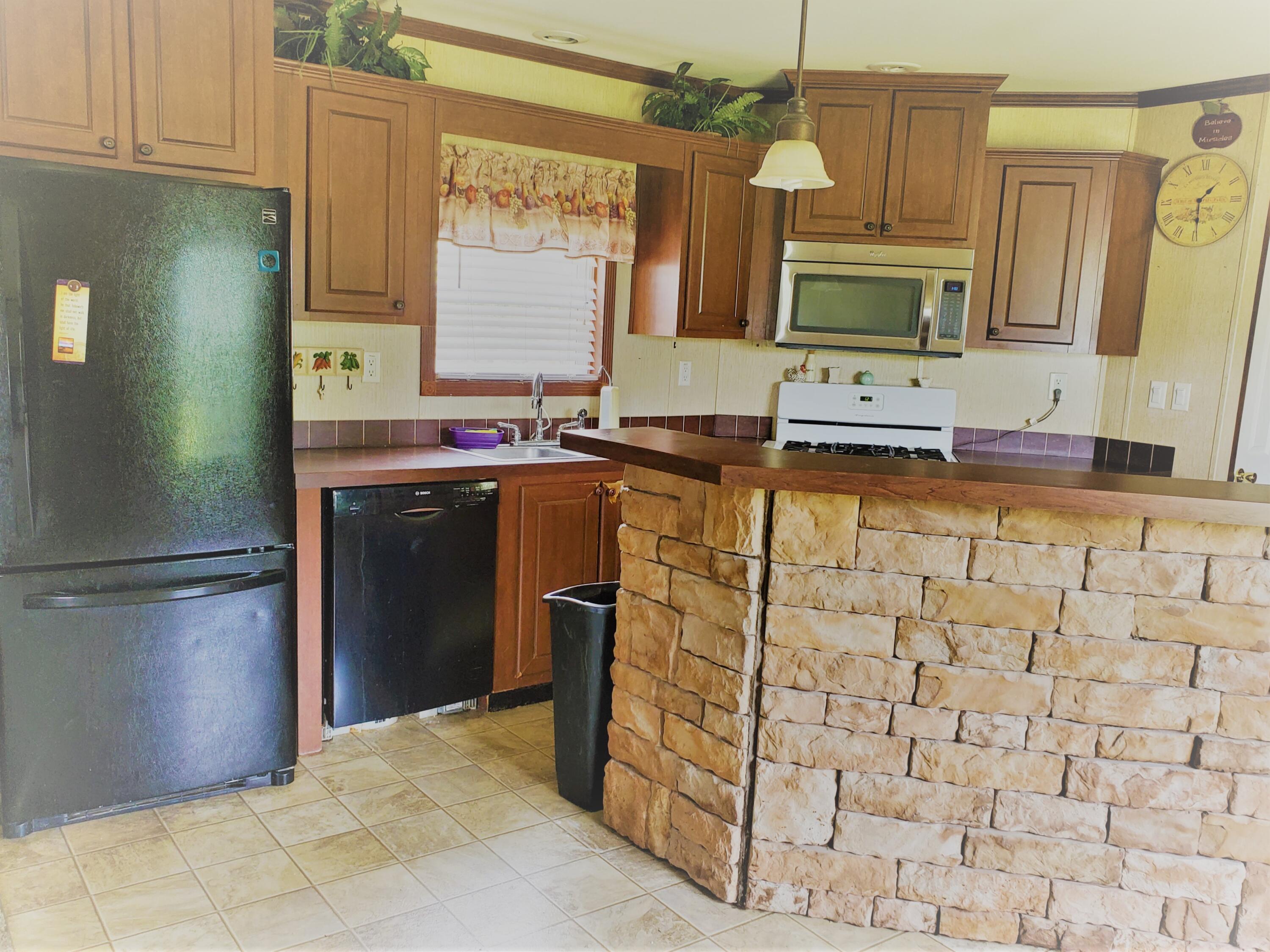 327 Sherry Road London, KY 40744 - Photo 11 of 20 20210721_133104