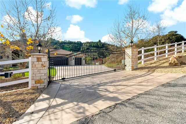 $1,999,999 | 43831 Mountain Run Circle, Temecula, CA 92590