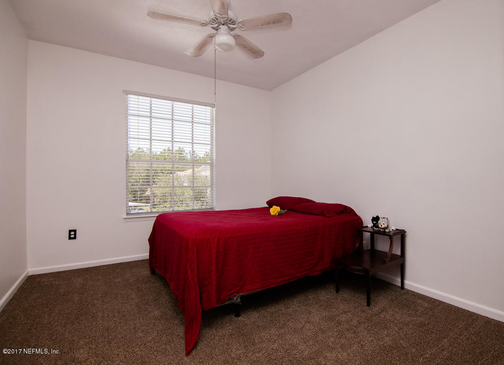 10550 Baymeadows Road, Unit 711 Jacksonville, FL 32256 - Photo 13 of 16 Master bedroom