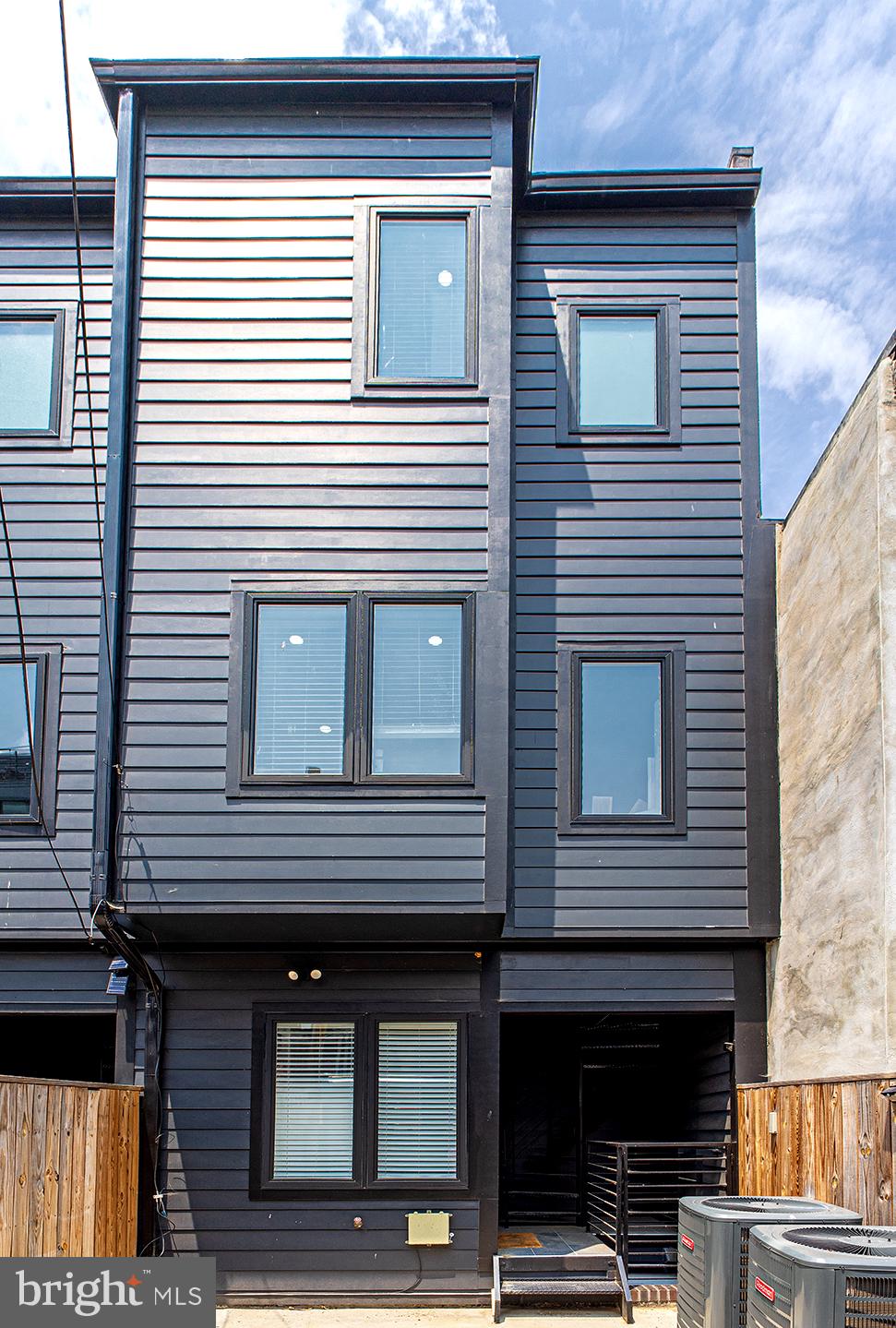1219 Wylie Street Northeast, Unit 2 Washington, DC 20002 - Photo 25 of 29 a front view of a house