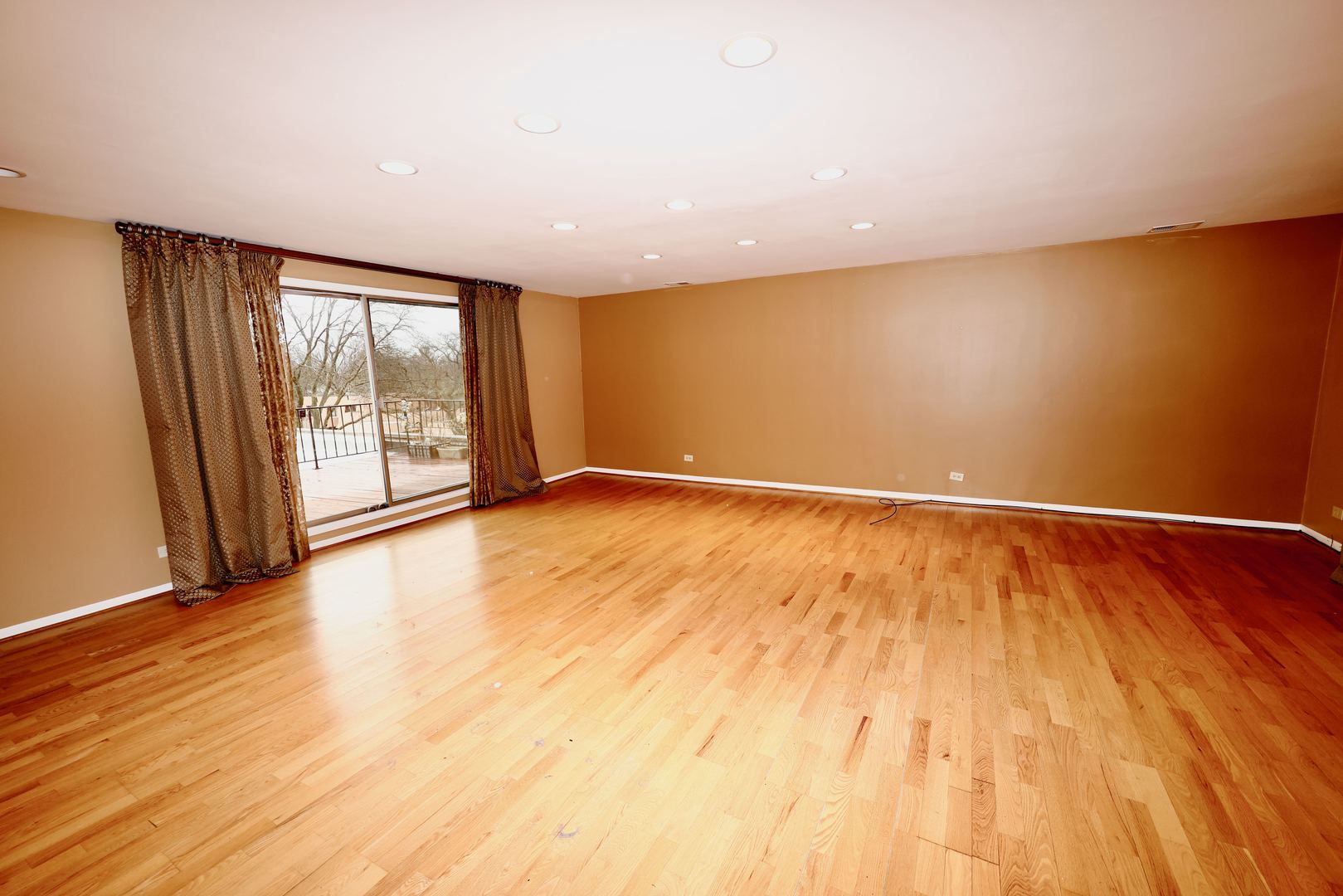 3950 Dundee Road, Unit 302 Northbrook, IL 60062 - Photo 2 of 15