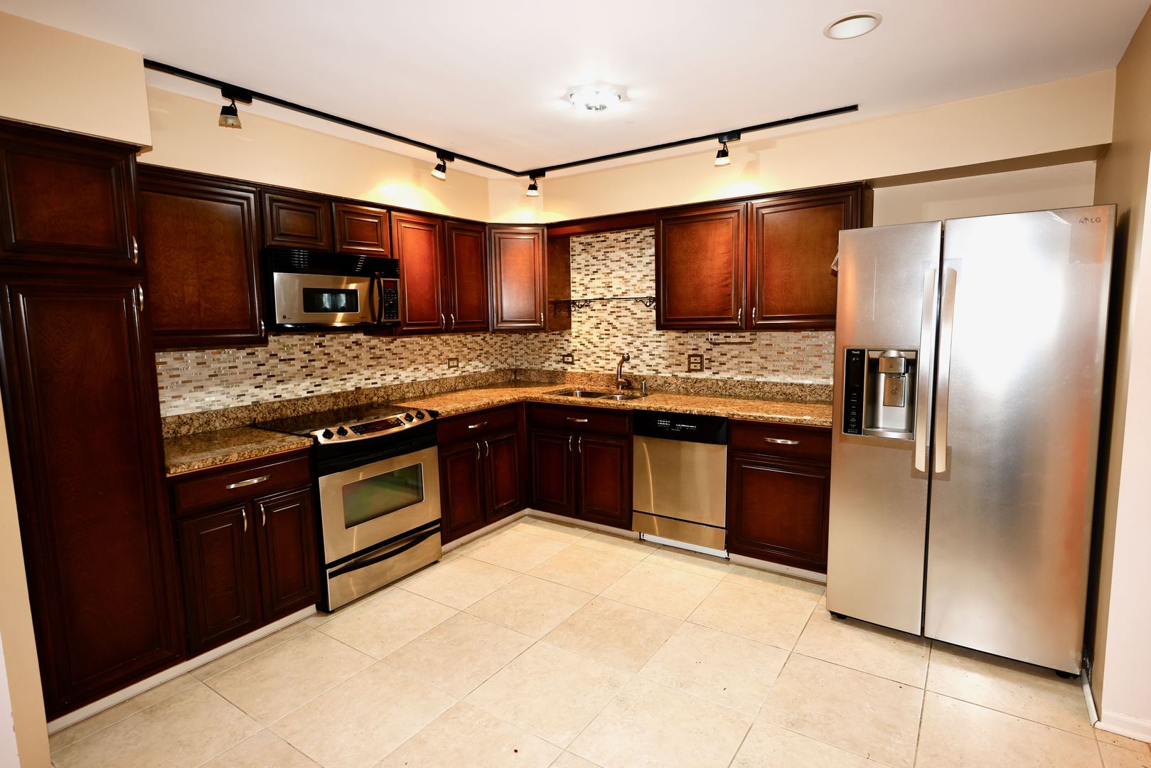 3950 Dundee Road, Unit 302 Northbrook, IL 60062 - Photo 4 of 15