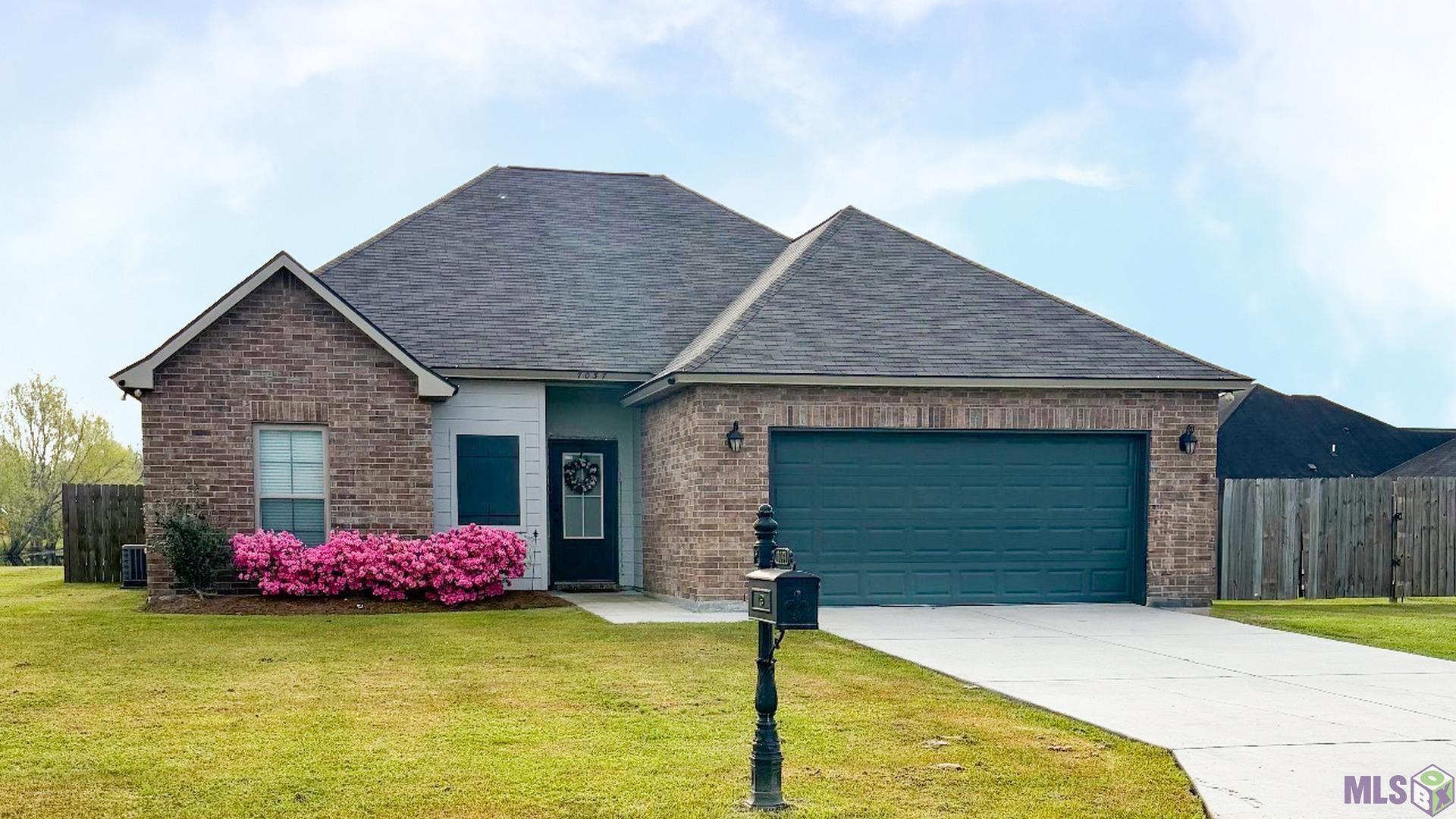 7037 Easy Street Addis, LA 70710 - Photo 2 of 27