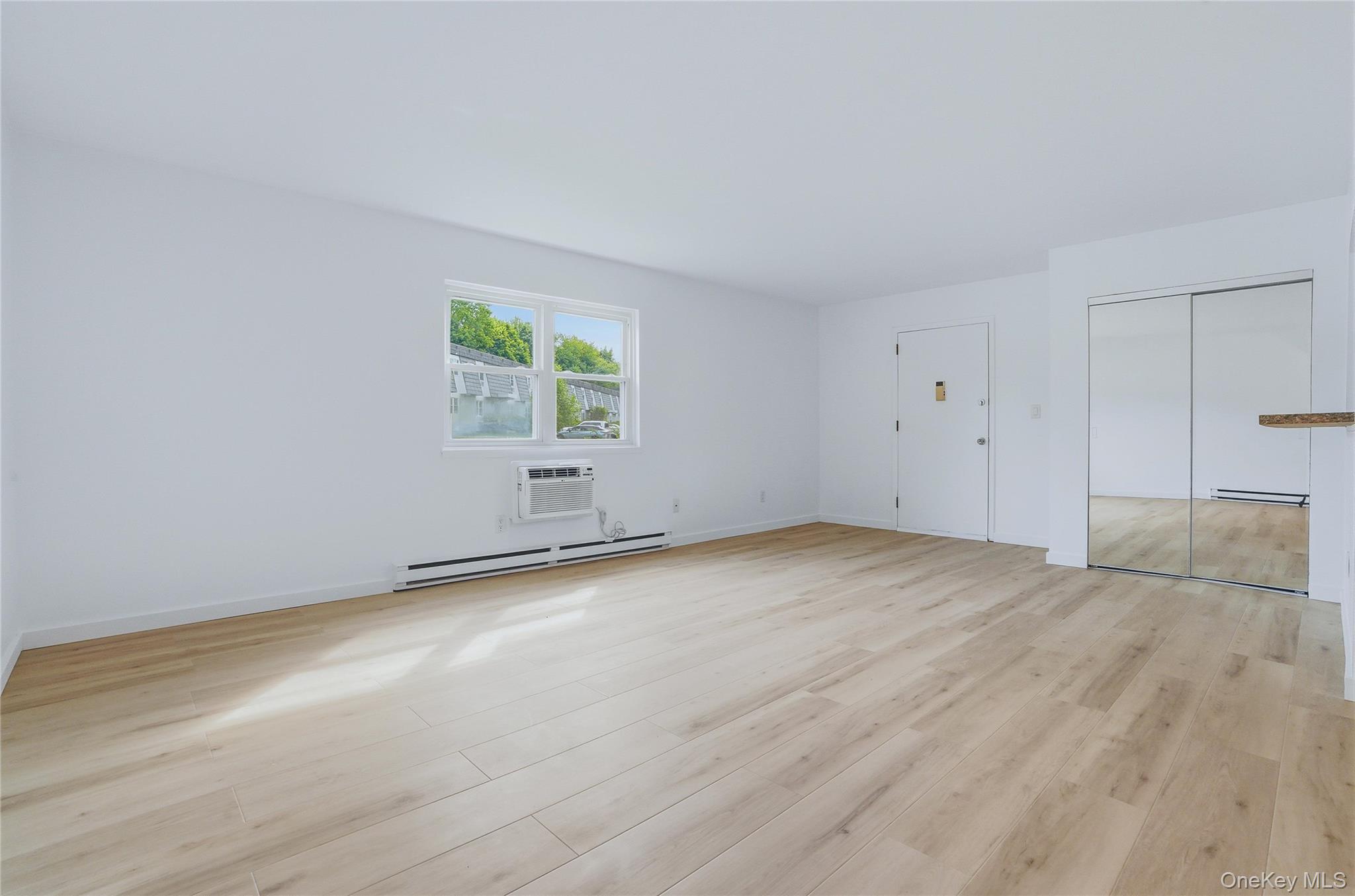 19 White Gate Road, Unit J Wappingers Falls, NY 12590 - Photo 5 of 20