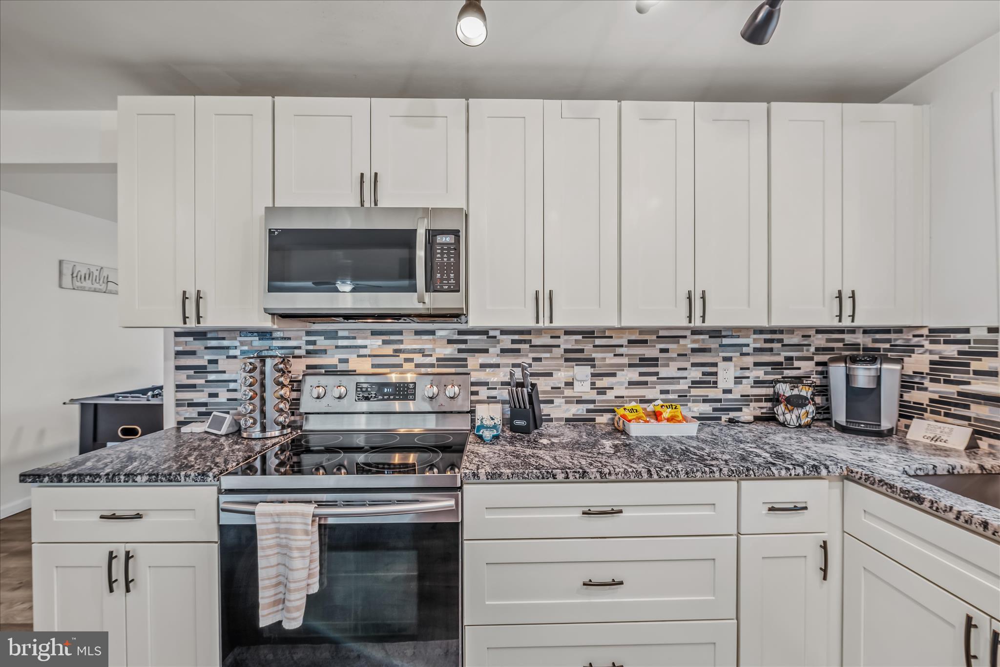 771 Gray Fox Road Harpers Ferry, WV 25425 - Photo 15 of 46 Kitchen