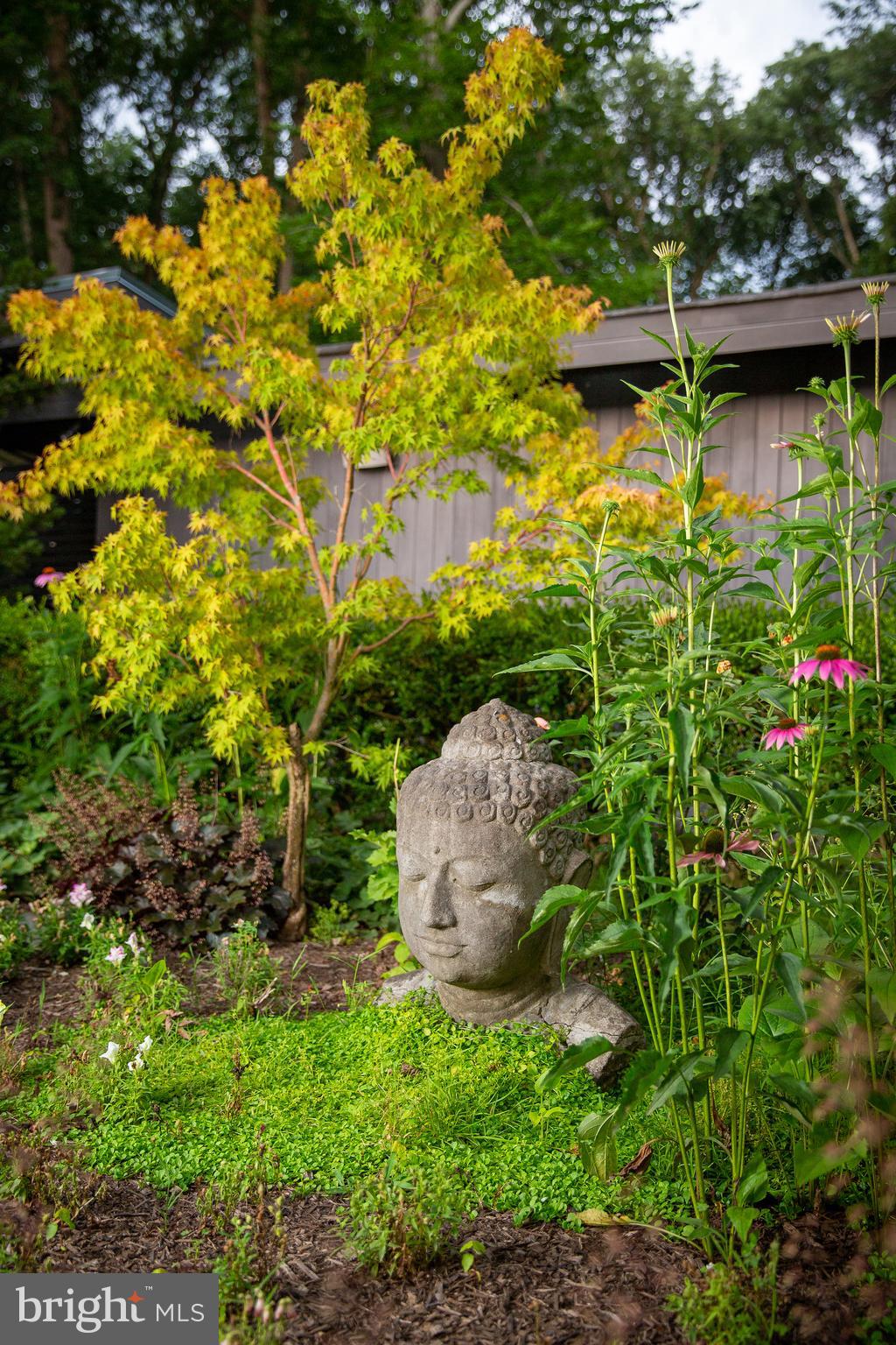 35 Raven Rock Rosemont Road Stockton, NJ 08559 - Photo 57 of 61 a backyard of a house with lots of green space