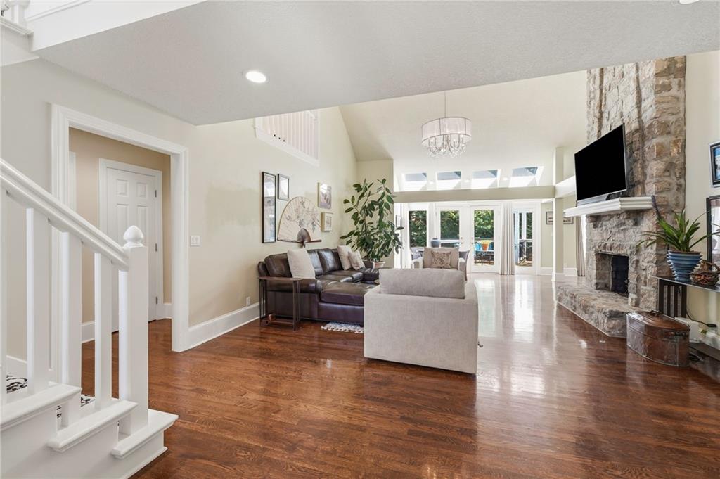 12401 Granada Road Leawood, KS 66209 - Photo 8 of 49 Gallery Image 8