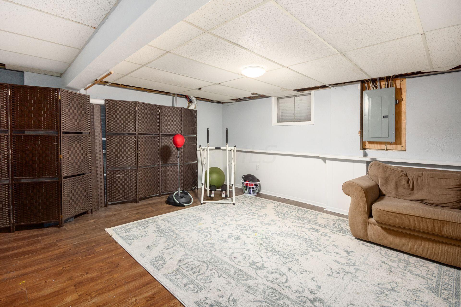 418 Hermitage Road Columbus, OH 43230 - Photo 36 of 47 36